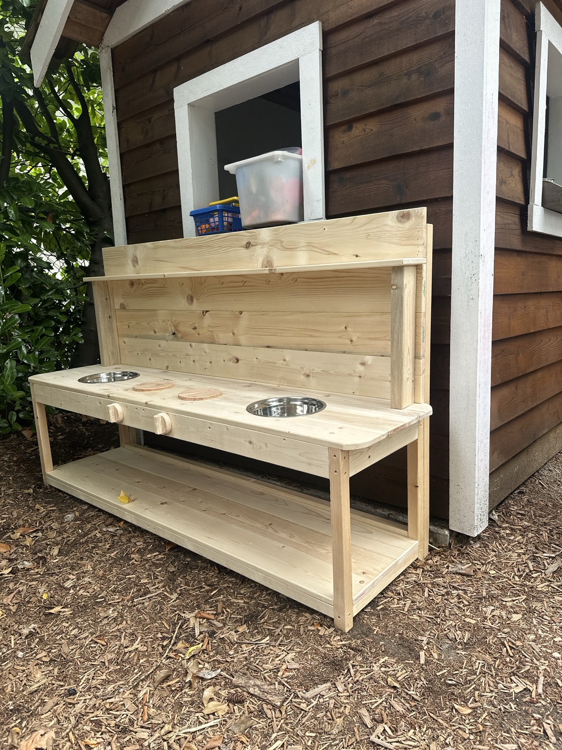 Extra-wide pine mud kitchen detail 2